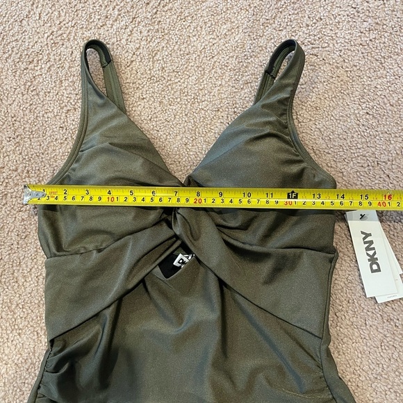 DKNY Women's Shirred Keyhole Detail One-Piece Y2K Swimwear - Picture 5 of 8